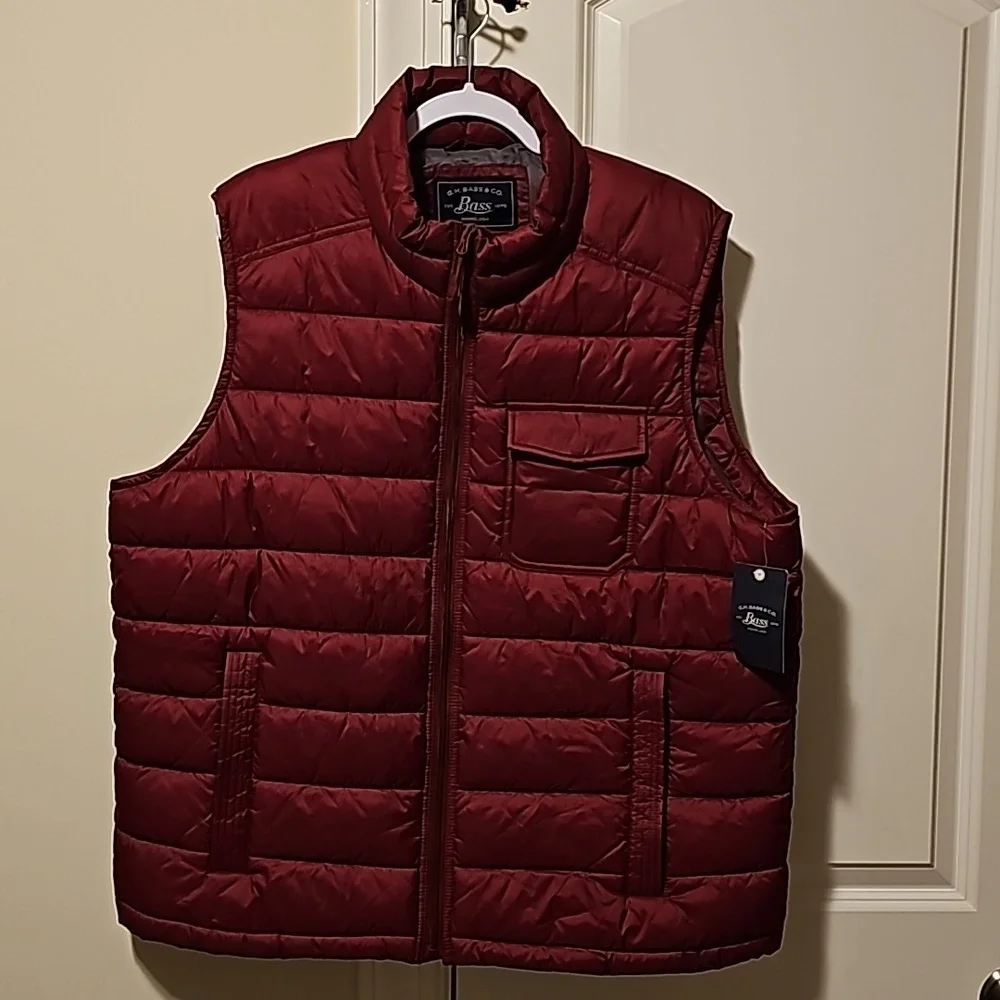 NWT G.H. Bass vest